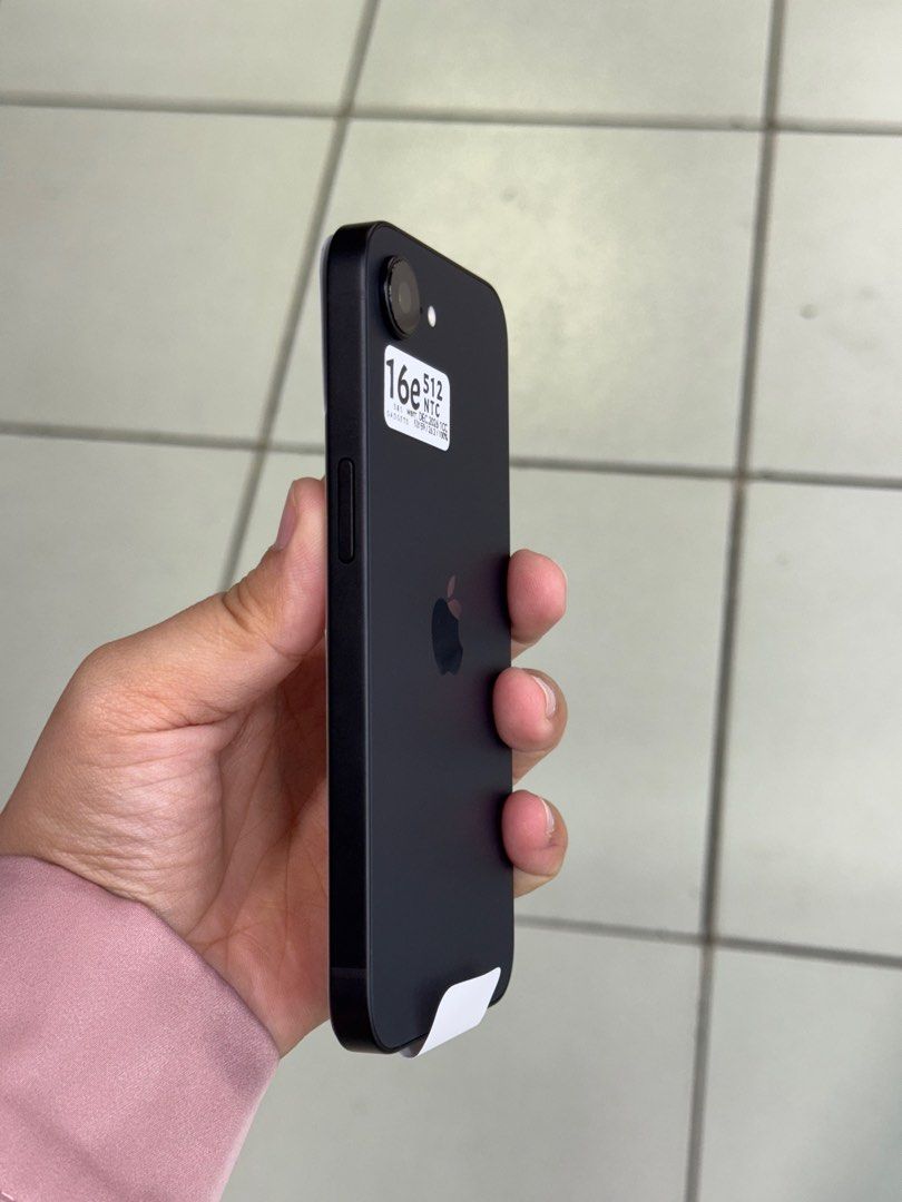 Iphone 16e 512gb 100% batt Globelocked NTC (Category: iPhone 16 Series) located in San Juan City. Submitted by javedsgadgetshop (Listing ID 1413199711, Image 2). Description: INSTALLMENT OPTIONS : SPAY LATER / GGIVES / CREDIT CARD! WE BUY AND SELL SO PWEDE MAGBINTA OR SWAP ! Quick Specs : 💵 Iphone 16e •512gb •NTC Variant •100% batt health •Factory Unlock •99% Smoothness •No hidden issue | No Repaired •100% Authentic | Not Refurbished •w/ OEM Cha