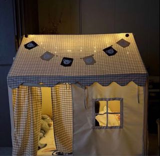 (Category: ) located in . Submitted by desperatehouseware (Listing ID 1413051377, Image 1). Description: .