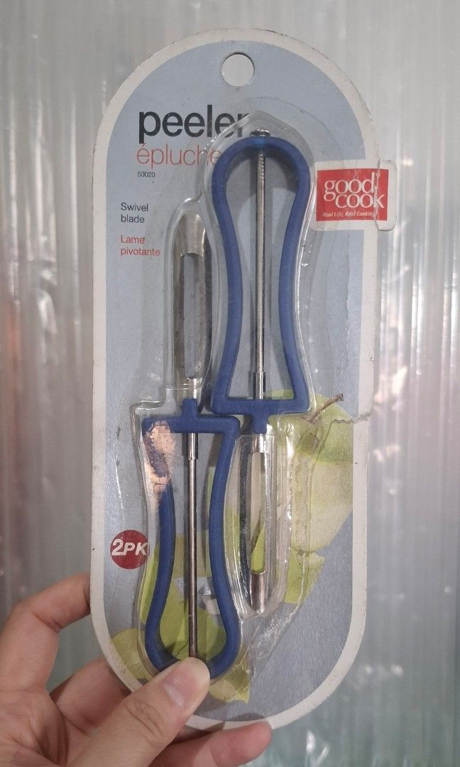 Kitchenware Bundle (Category: Cookware & Accessories) located in Bulacan. Submitted by gjeen (Listing ID 1413067852, Image 3). Description: 1 peeler 1 pizza cutter 1 fish scale remover 1 champagne opener 1 egg beater 1 tenderizer 1 pot holder 1 coconut spoon.