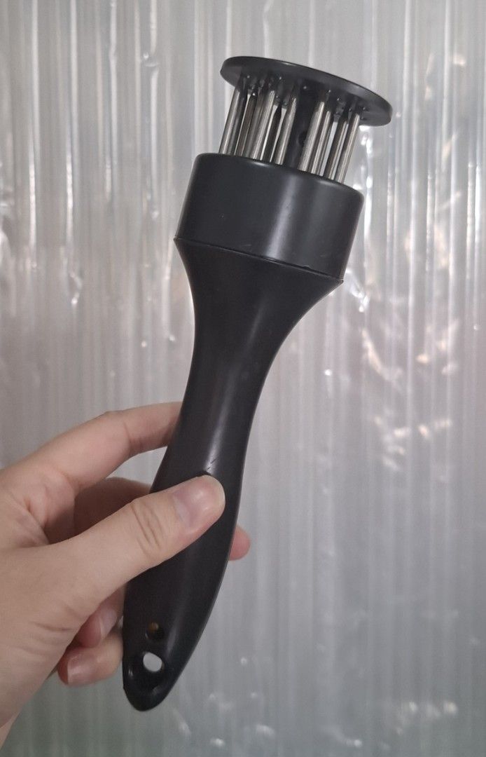 Kitchenware Bundle (Category: Cookware & Accessories) located in Bulacan. Submitted by gjeen (Listing ID 1413067852, Image 2). Description: 1 peeler 1 pizza cutter 1 fish scale remover 1 champagne opener 1 egg beater 1 tenderizer 1 pot holder 1 coconut spoon.
