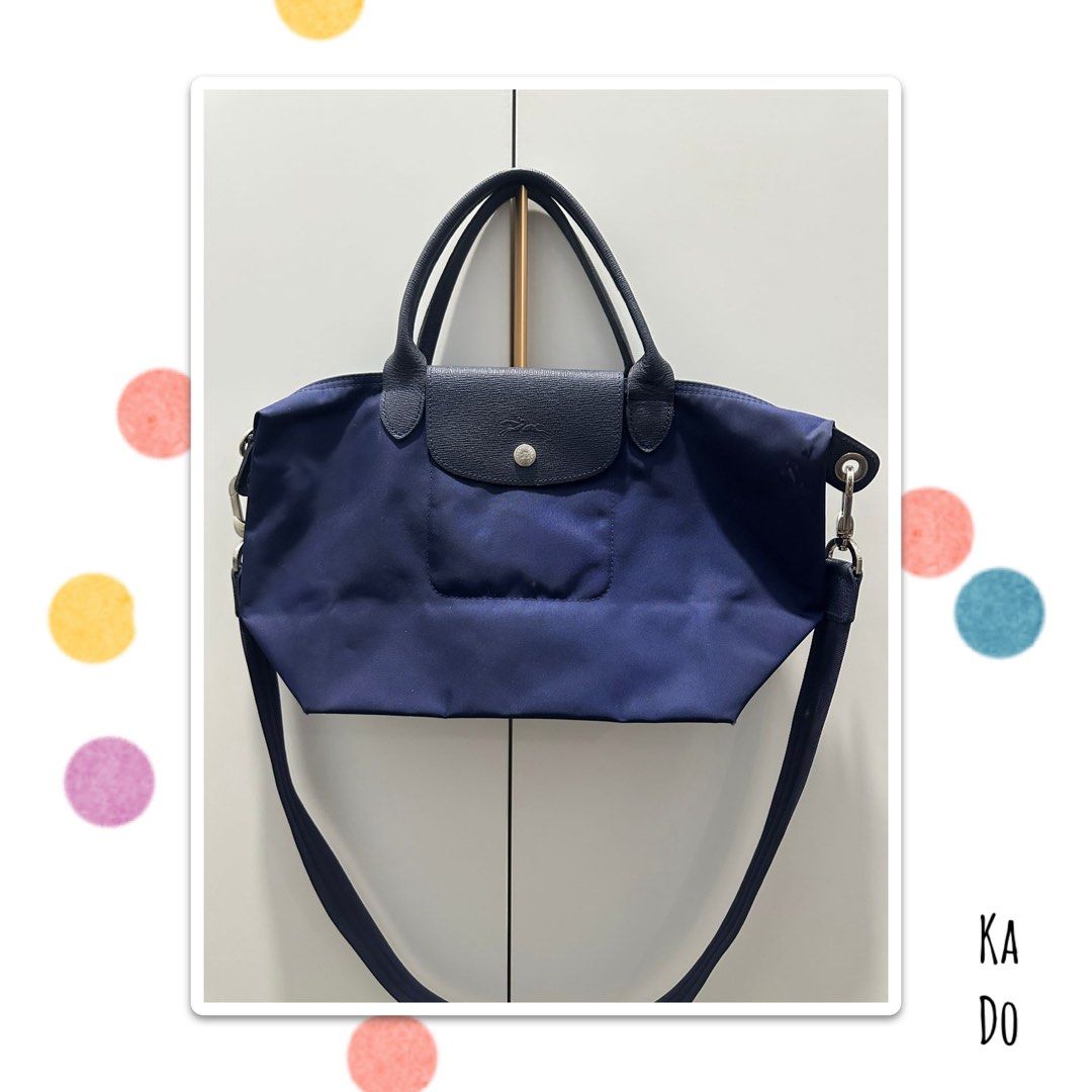 Longchamp neo small authentic (Kategori: Tas & Dompet Wanita) berada di Bekasi. Dikirim oleh kadokaosmain (ID iklan 1413054442, Gambar 1). Deskripsi: Longchamp neo small Authentic Kolpri Detail via DM .