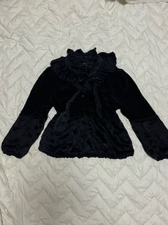 (Category: ) located in . Submitted by fleurclosets_ (Listing ID 1413218167, Image 1). Description: .