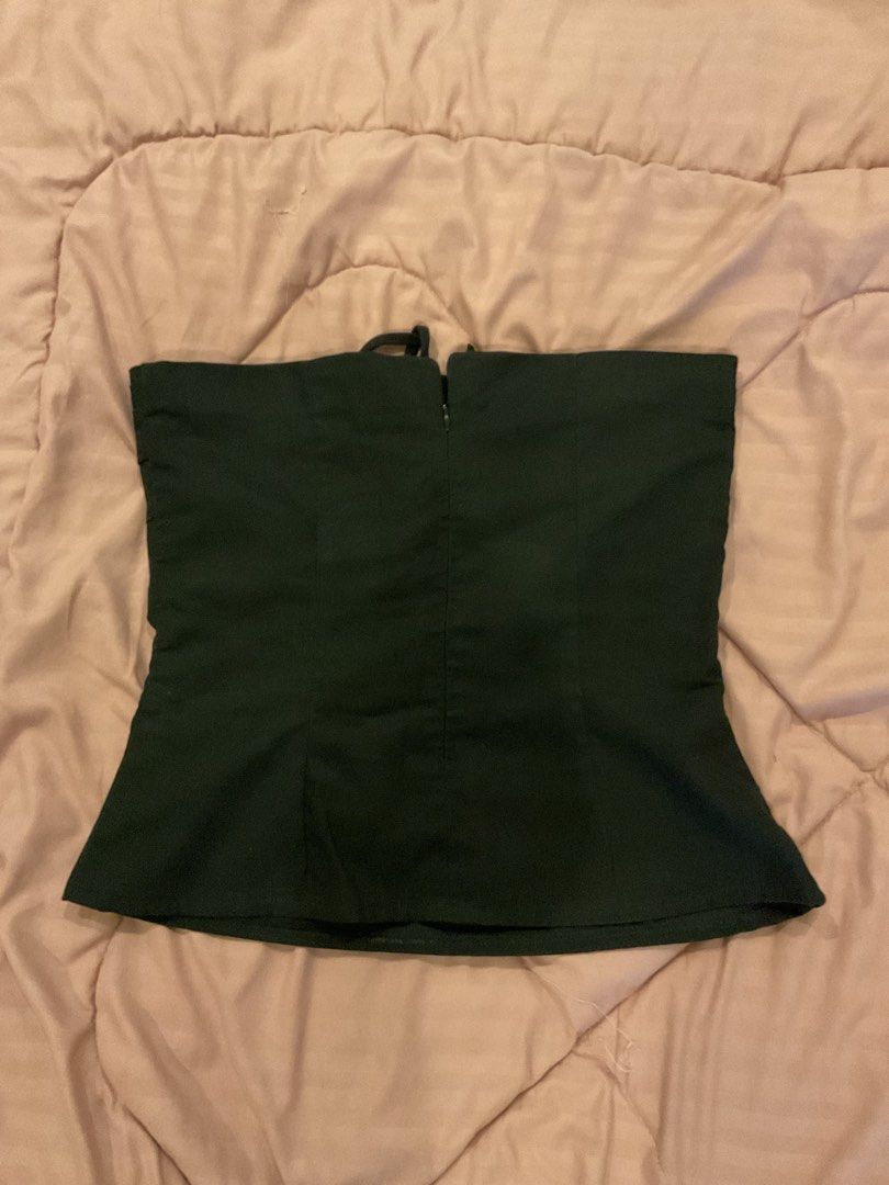 Miu The Label - Tiki Top Black (M) (Category: Sleeveless) located in Muntinlupa City. Submitted by soooph (Listing ID 1413097028, Image 2). Description: Miu The Label - Tiki Top Black (M) 📍Muntinlupa rfs: lost weight, too big on me.