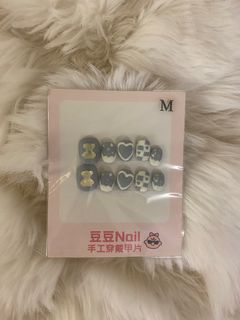 （分類：）位於 。 由 picklesthefrog 提交（商品編號 1413189369，圖片 1）。簡介： 。