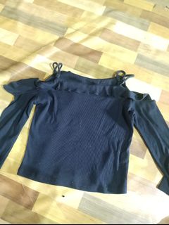 (Kategori: ) berada di . Dikirim oleh hellopreloved_ (ID iklan 1413067005, Gambar 1). Deskripsi: .