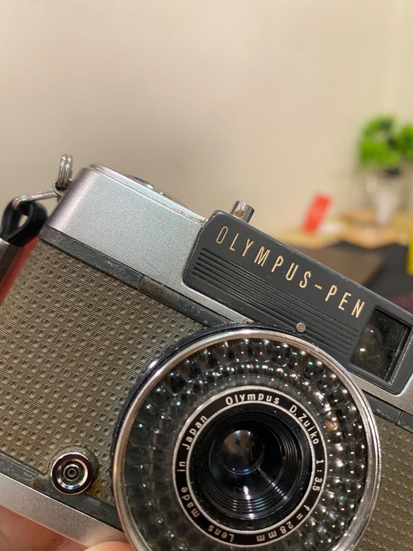 Olympus Pen EE 2 Half Frame Camera (Category: Cameras) located in Antipolo. Submitted by bentakahitanoano (Listing ID 1413153865, Image 3). Description: Olympus Pen EE 2 Half Frame Camera Classic Olympus Pen EE 2 half frame film camera with a compact timeless design Selling as is with visible cosmetic wear from regular use Condition reflects age and usage Untested and sold as is Condition As is condition with visible cosmetic wear scratches and s