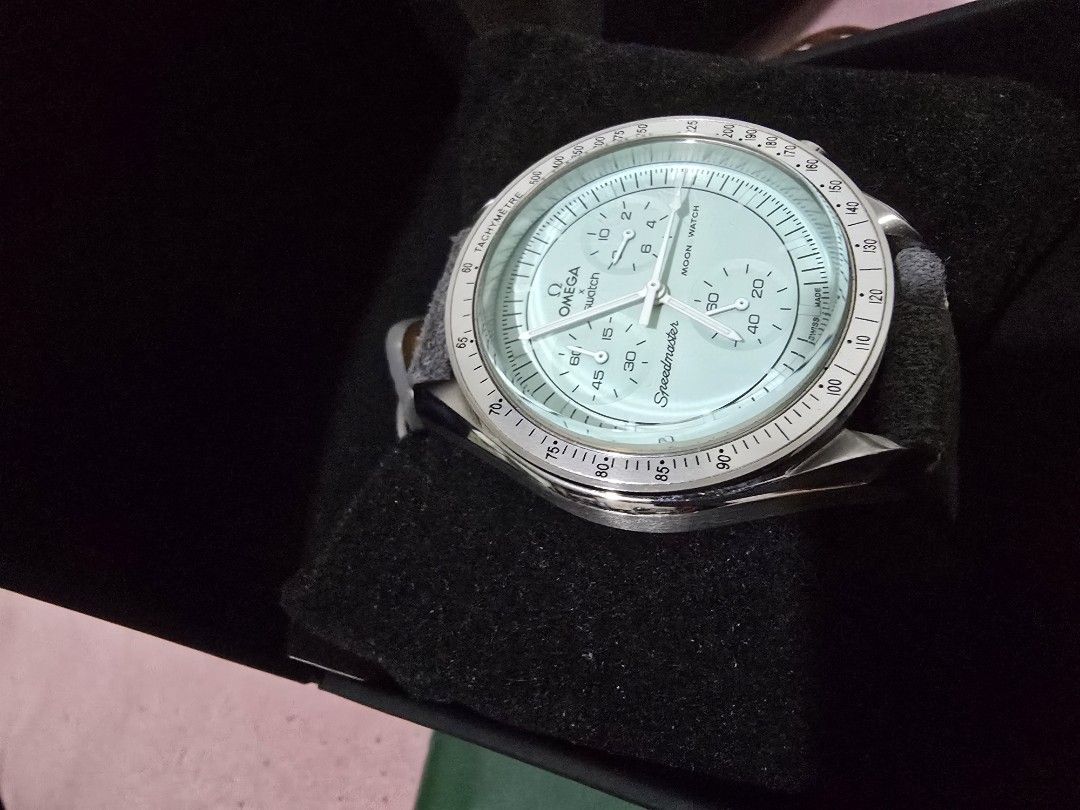 Omega Speedmaster Watch (Category: Luxury Watches) located in Pasig City. Submitted by archjohndelloma-72052 (Listing ID 1413142063, Image 2). Description: steel case Mod omega moonswatch.