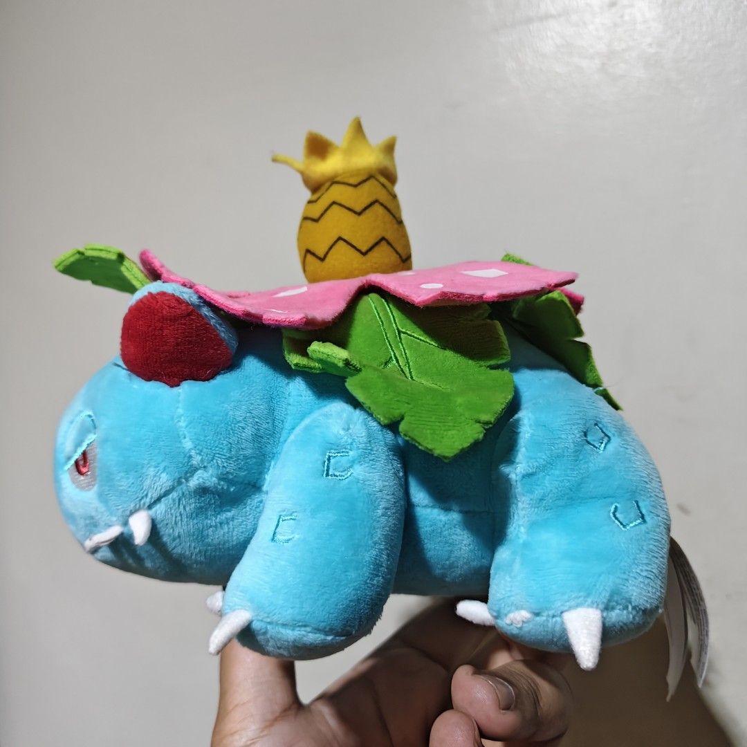Pokemon Center Venusaur Plush (Category: Plushies & Soft Toys) located in Manila. Submitted by gorzuzofficial (Listing ID 1413204311, Image 3). Description: MOP: Gcash MOD: J&T.