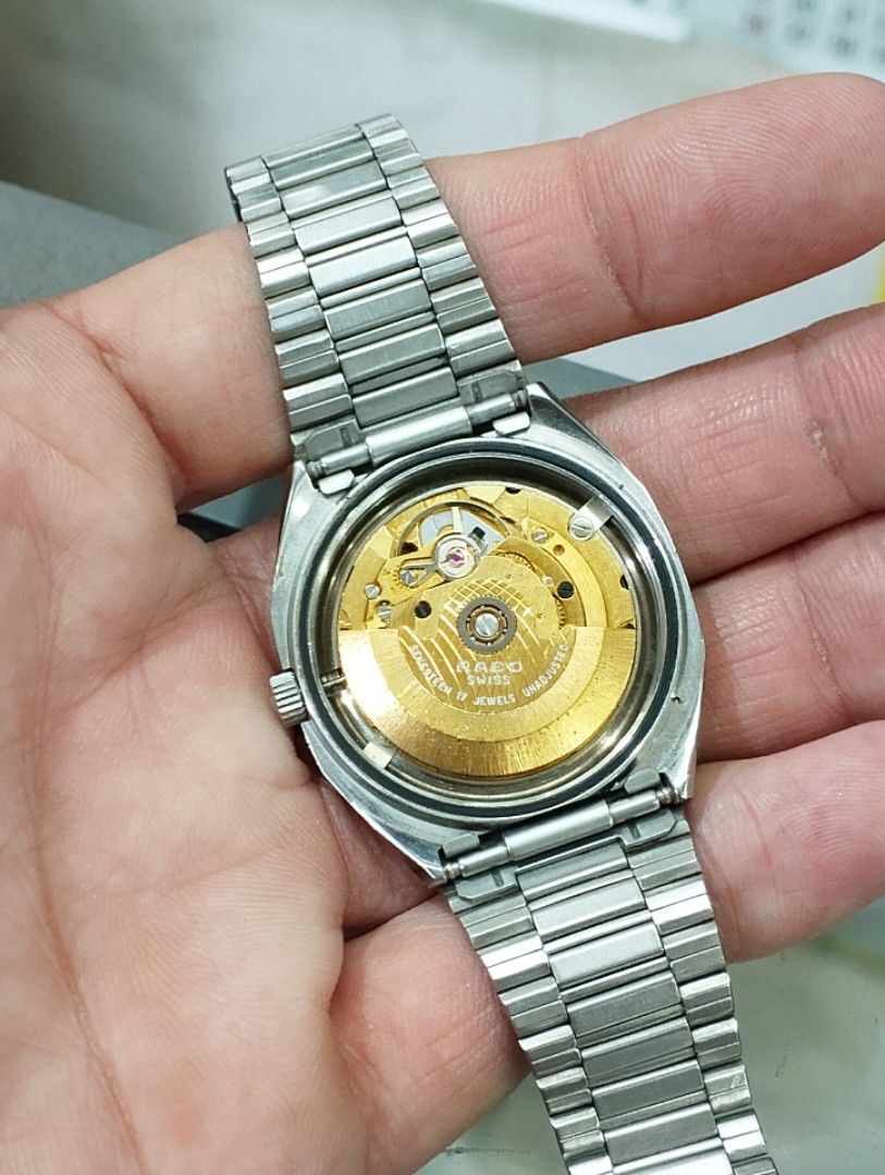 Rado Voyager (Category: Men's Watches) located in Paranaque City. Submitted by hizonrj_g (Listing ID 1413149499, Image 3). Description: Rado Voyager '80s Automatic Day date complications Good running condition Visible scratches Serviced October 2025 * NEGOTIABLE👌 #Rado #RadoVoyager #pppMGh #CopperedG #GlorifiedG.