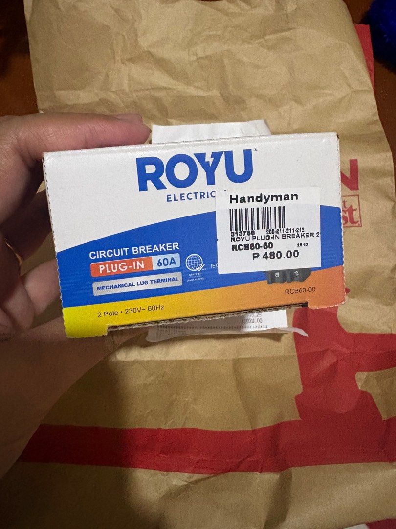 ROYU 60A CIRCUIT BREAKER (Category: Electrical, Adaptors & Sockets) located in Rizal. Submitted by declutterlikemarie (Listing ID 1413135807, Image 3). Description: Brand new with box and purchase receipt RFS: Not compatible with intended usage.