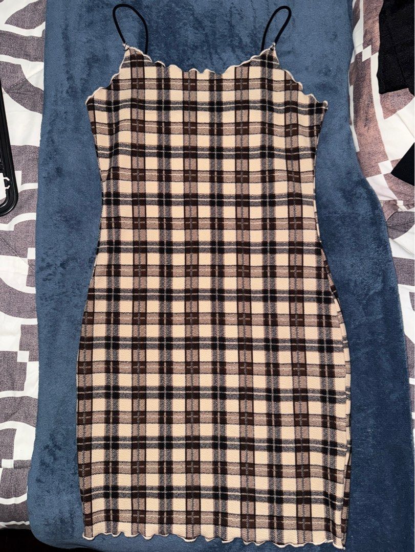 Shein Plaid Cami Dress (Category: Dresses) located in Las Pinas. Submitted by slua19 (Listing ID 1413176560, Image 1). Description: DM for more pics.