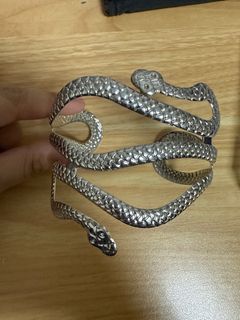 (Category: ) located in . Submitted by velllllllllll (Listing ID 1413175282, Image 1). Description: .