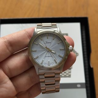 (Category: ) located in . Submitted by eleganttime (Listing ID 1413099724, Image 1). Description: .