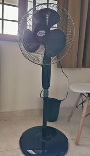 (Category: ) located in . Submitted by aricechen (Listing ID 1413062129, Image 1). Description: .