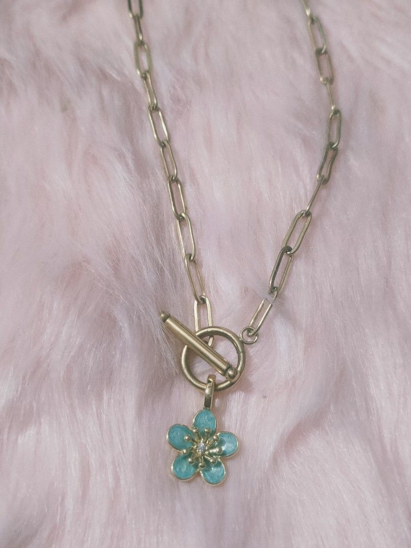 Tala By Kyla Premium Necklace no. 2 (Category: Necklaces) located in Santa Rosa. Submitted by Gail_ (Listing ID 1413201914, Image 2). Description: FOR SALE! RFS: Need funds for my thesis at feasib (4th yr college here) ✓fixed price ✓ can send pictures & video ✓ can do meet up around sta rosa, laguna only ✓ ship thru J&T ✓ w freebies.