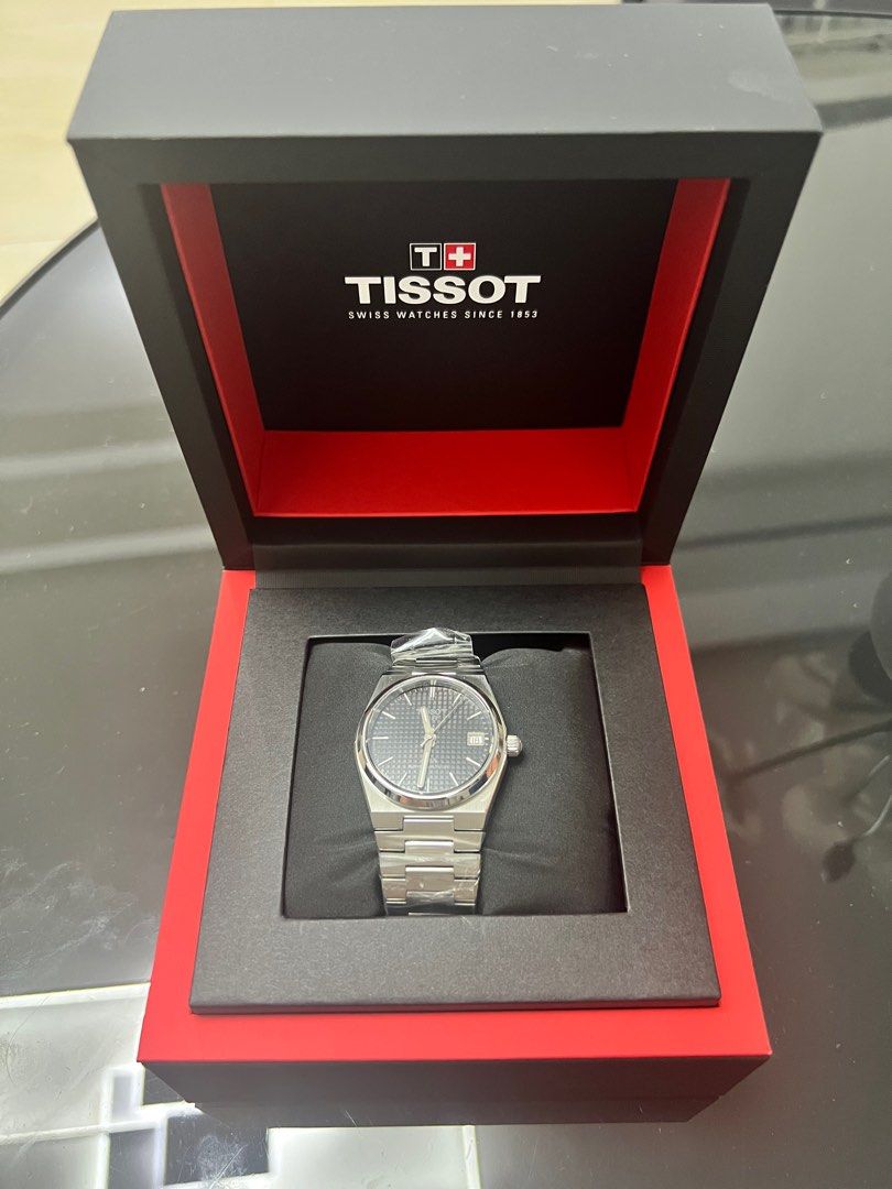 Tissot PRX Powermatic 80 35MM (Category: Women's Watches) located in Rizal. Submitted by addyandy (Listing ID 1413130571, Image 2). Description: TISSOT PRX 35MM T137.207.11.051.00 Diameter:35 mm Up to 80 hours power reserve 316L stainless steel case See-through caseback Swiss automatic movement Scratch-resistant sapphire crystal with antireflective coating Interchangeable quick release bracelet Meet up only Megamall.