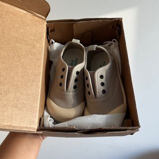 (Category: ) located in . Submitted by helloitsamy (Listing ID 1413036478, Image 1). Description: .