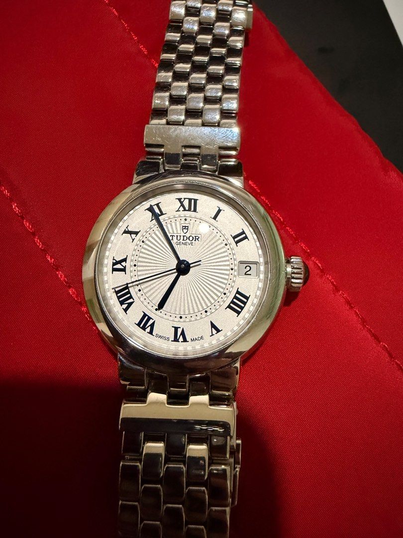 Tudor Geneve Clair de Rose (Category: Luxury Watches) located in Quezon City. Submitted by castlelux12 (Listing ID 1413153293, Image 2). Description: Tudor Authentic, Clair de Rose 34mm in slightly used condition , with card .