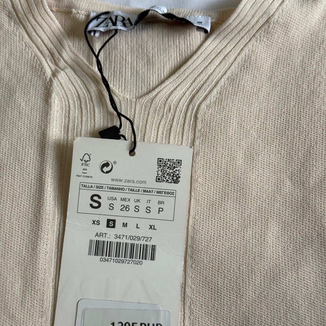 Zara Cream Knit Tank Top (Category: Sleeveless) located in Manila. Submitted by shop.declutter (Listing ID 1413205948, Image 2). Description: Small on tag.