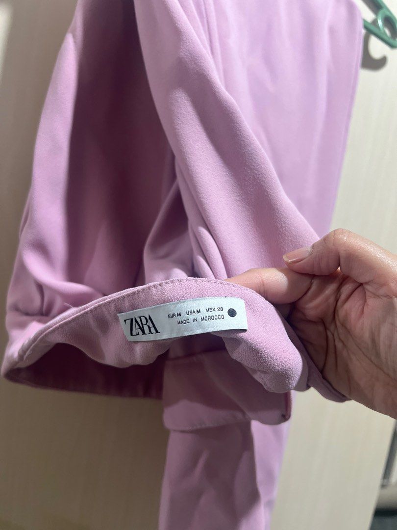 Zara Pink Pants (Category: Other Bottoms) located in Mandaue City. Submitted by danielle___cebu (Listing ID 1413159781, Image 3). Description: Decluttering..