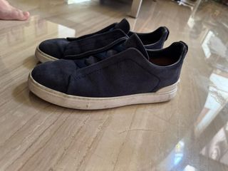 (Category: ) located in . Submitted by heatsneaker.sply (Listing ID 1413066779, Image 1). Description: .