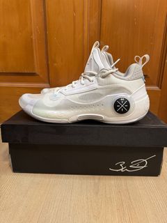 （分類：）位於 。 由 xsneakerloverx 提交（商品編號 1416800196，圖片 1）。簡介： 。