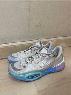 （分類：）位於 。 由 xsneakerloverx 提交（商品編號 1416776719，圖片 1）。簡介： 。