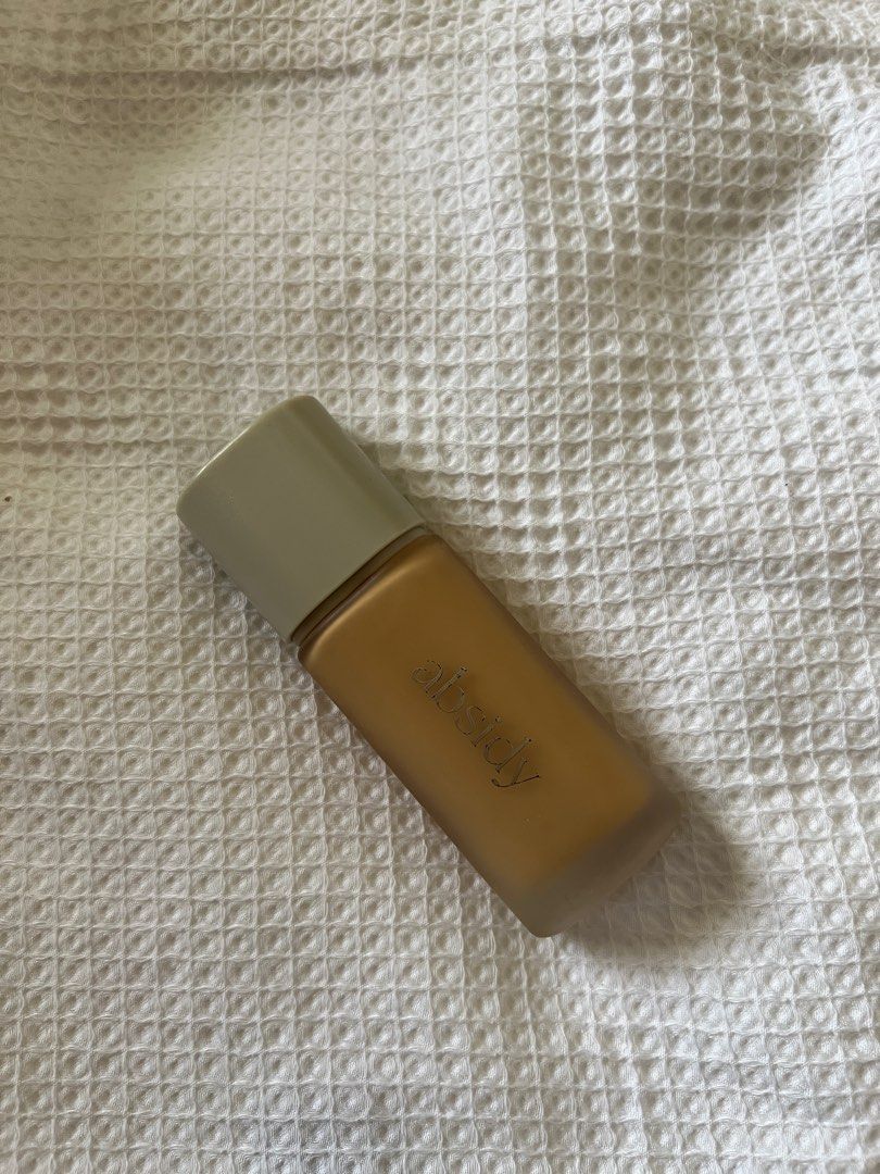 ABSIDY foundation in 3W (Category: Makeup) located in Manila. Submitted by outofstoragee (Listing ID 1416664478, Image 1). Description: swatched once only! (late 2025) .