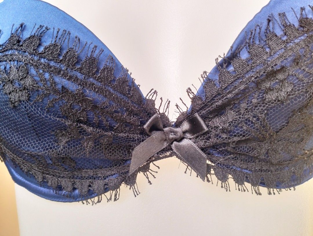 Agent Provocateur STEPHANEE Bra Navy/Black 32C (Category: Undergarments & Loungewear) located in Baguio. Submitted by toys_of_yesteryear (Listing ID 1416705824, Image 3). Description: ❌❌NO TO LOWBALL OFFER❌❌ 📌Loc. Baguio 📌Brand: Agent Provocateur 📌Item: STEPHANEE Bra Navy Blue. 61% Silk 19% Viscose 11% Polyamide 6% Polyster 3% Elastane 📌Condition: New with paper tag 📌Size: 32C 📌Mop: Gcash Mod: J&T Note: Photos are part of the description. C