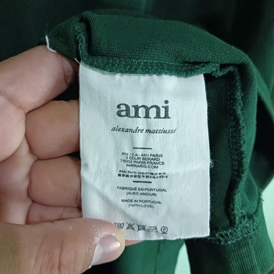 AMI (Category: Activewear) located in Dagupan City. Submitted by gabe-perez (Listing ID 1416792360, Image 3). Description: AMI Medium, Width 24 x Length 26.