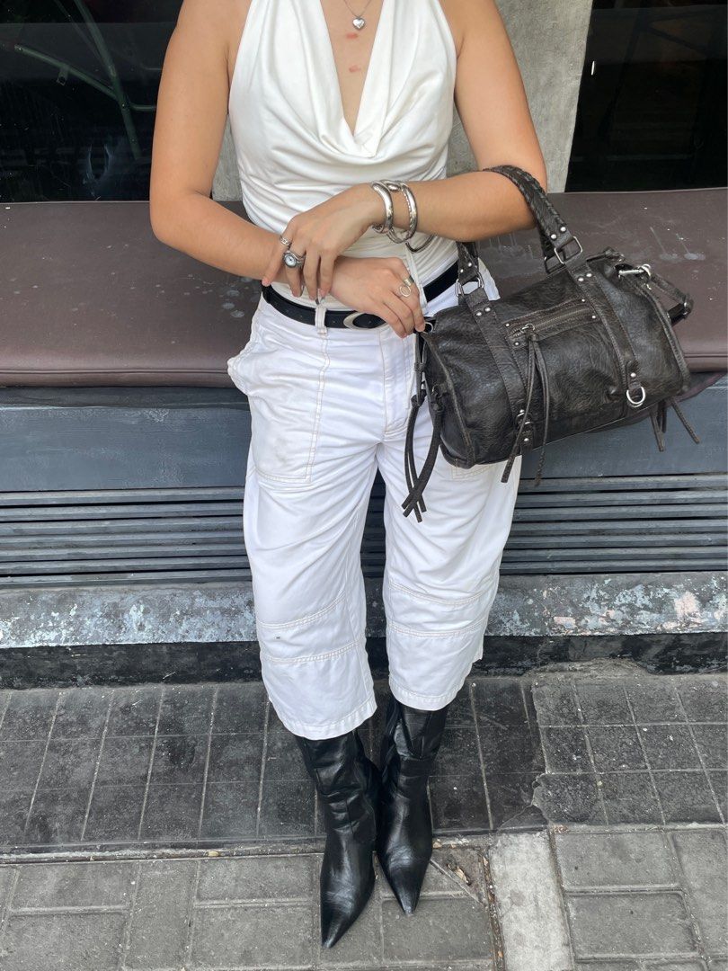 BERSHKA White Asymmetric Draped Top (Category: Sleeveless) located in Manila. Submitted by 777_moonlight (Listing ID 1416784284, Image 3). Description: Used once for pictures only! will give freebies til last ♡ .