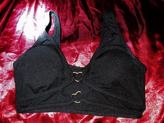 (Category: ) located in . Submitted by declutterringggggg (Listing ID 1416783765, Image 1). Description: .