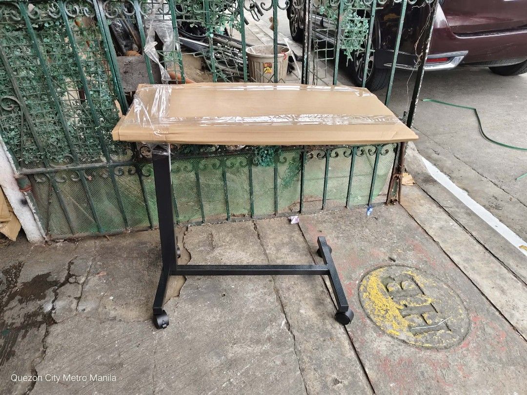 Black na adjustable overbed table (Category: Braces, Support & Protection) located in Quezon City. Submitted by jesselee14kpop (Listing ID 1416641805, Image 1). Description: we accept bulk orders brandnew affordable onhand negotiable good quality and condition open for pick up and delivery high quality we also sell many medical supplies call me 09268225723 cod,gcash,bank transfer lifetime time free service.