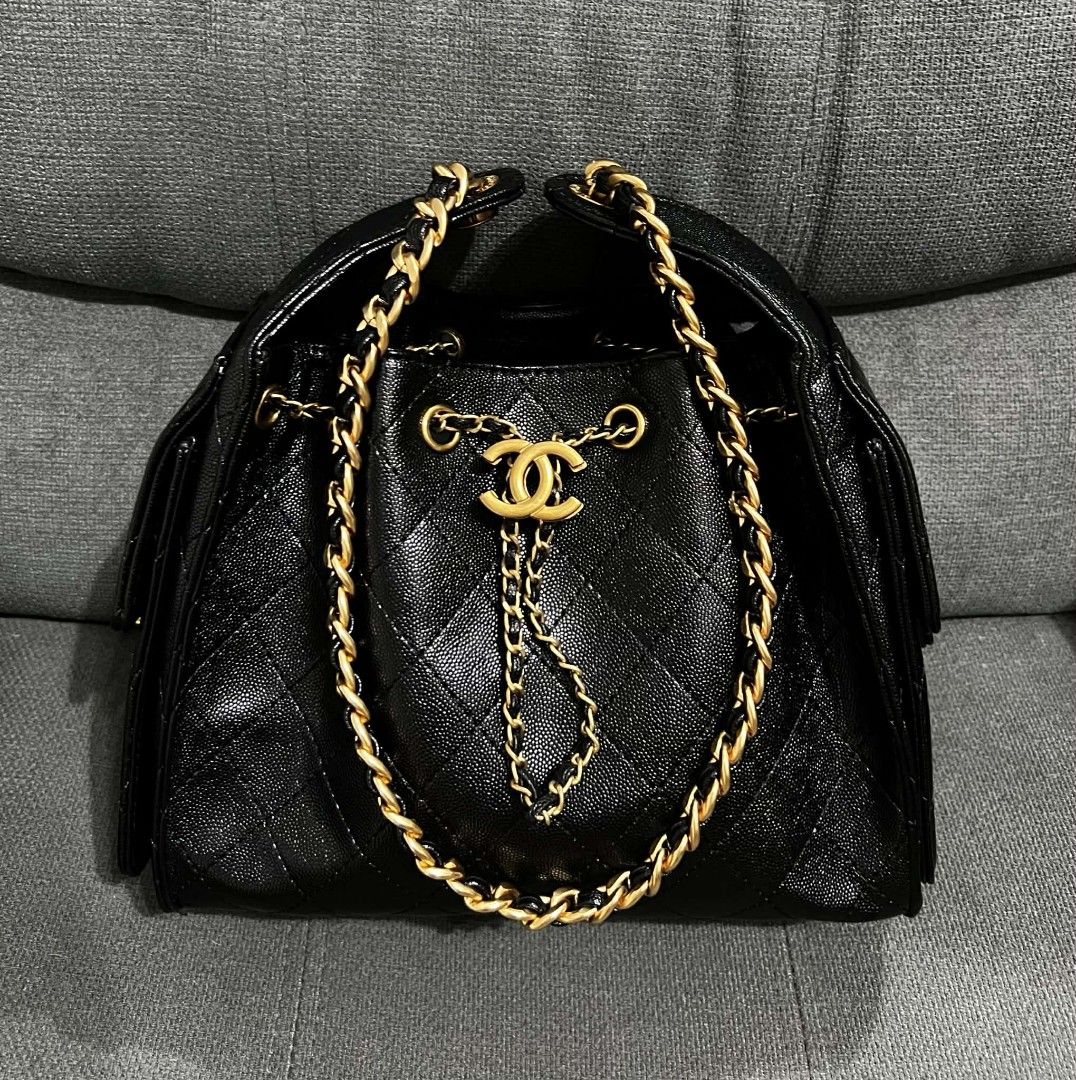 Chane 25 Caviar Medium Hobo Bag (Category: Luxury Bags & Wallets) located in Quezon City. Submitted by luxxechic (Listing ID 1416704049, Image 2). Description: with holo sticker code with microchip caviar leather with pouch with dust bag good as new Japan preloved mop: gcash.