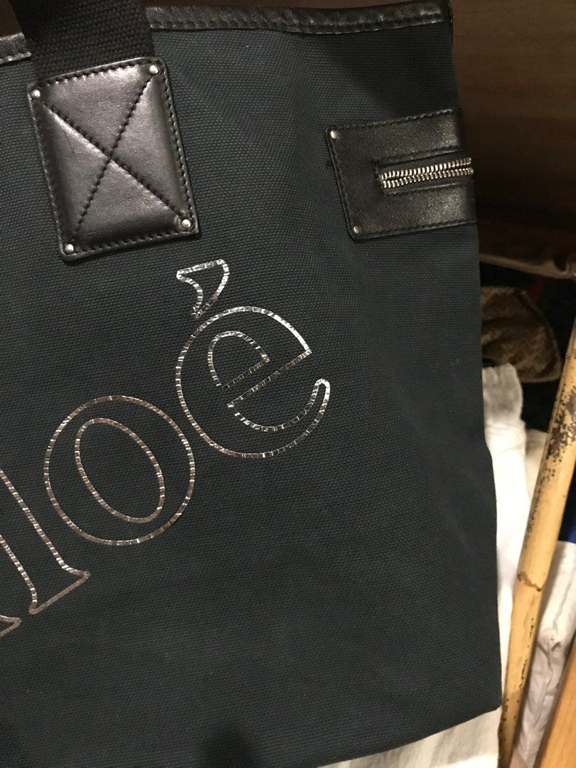Chloe large tote Bag (Category: Luxury Bags & Wallets) located in Caloocan City. Submitted by mermaid.drive (Listing ID 1416807393, Image 3). Description: weekender bag tolerable signs of used presentable from japan trip pre pandemic detached code when i got it but guaranteed original tokyo shops can’t go wrong 😉.
