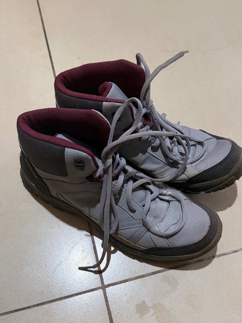 Decathlon Quechua Hiking Shoes (Category: Sneakers) located in Manila. Submitted by veideclutters (Listing ID 1416676102, Image 2). Description: used once, haven’t cleaned it yet.