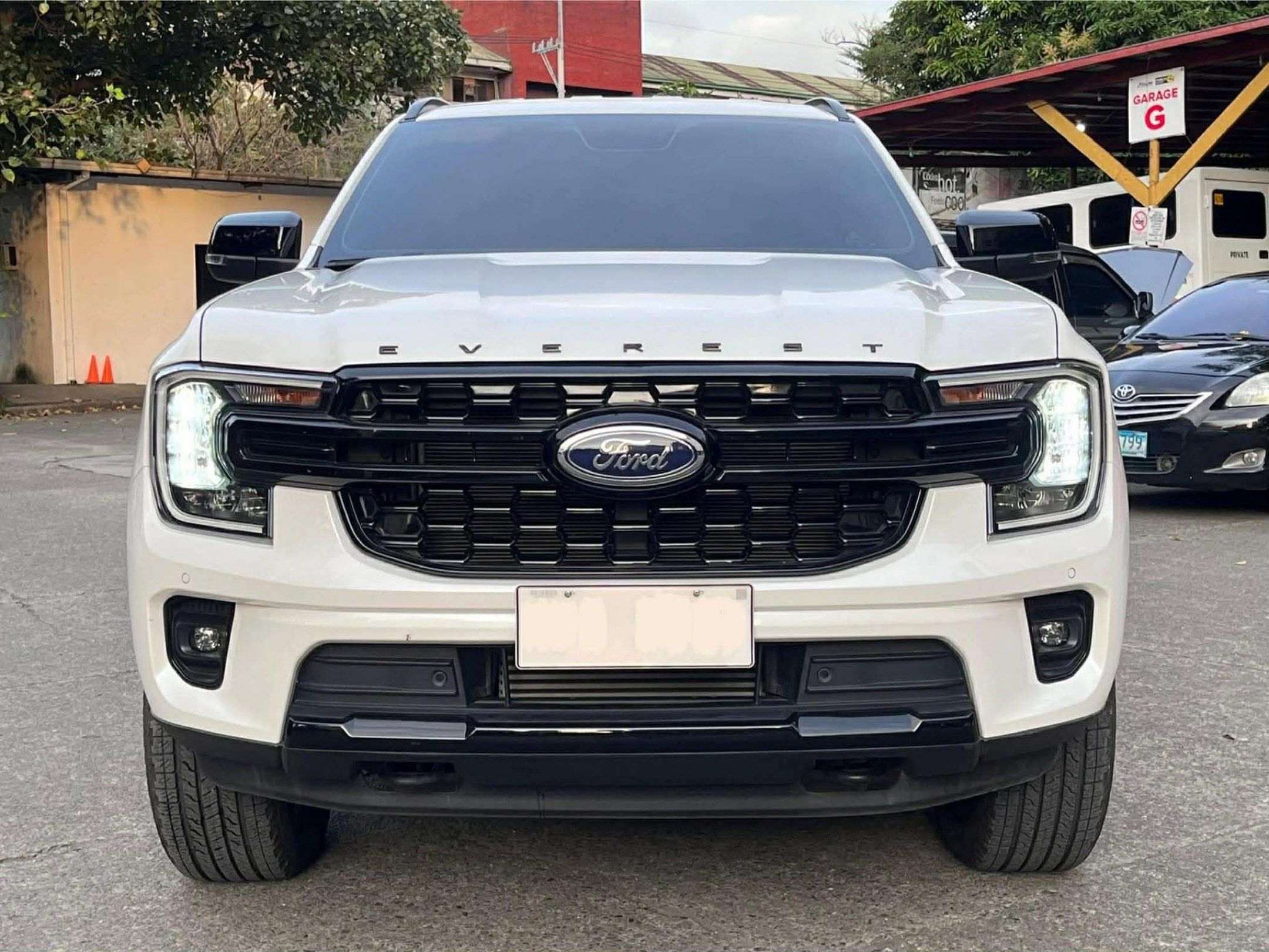 Ford Everest Sport Auto (Category: Used Cars) located in Manila. Submitted by quality_cars (Listing ID 1416835001, Image 1). Description: 2024 FORD EVEREST SPORT GOOD AS BRANDNEW!! 10,000KMS ONLY!! WITH FORD WARRANTY TILL 2029 ALL ORIGINAL, NO ISSUE!! SAVE MORE FROM BRANDNEW SRP! SPORT 4x2 VARIANT: Dark Grille, Fender Flares, & Garnish 2.0L Turbo Diesel Engine Automatic Transmission 10,000KMS CASA MAINTAINED ‘10 Inches Touchscreen Display W/ Appl