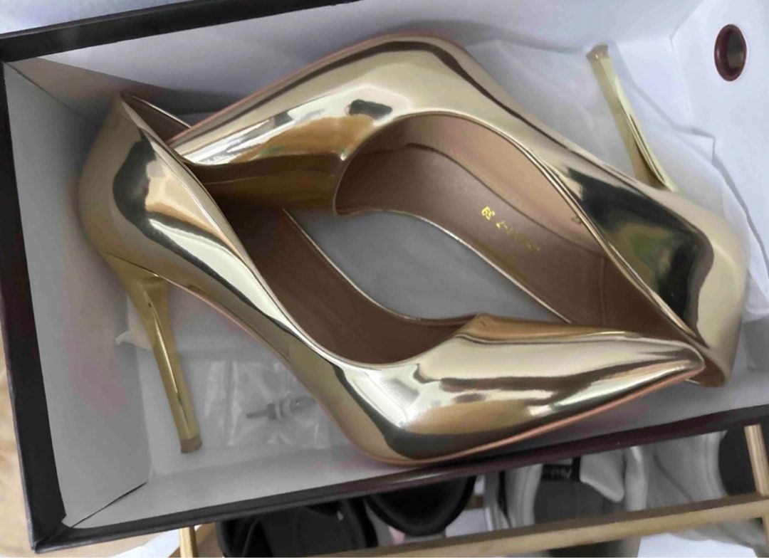 Gold Pointed Heels (also avail in silver) (Category: Heels) located in Cebu City. Submitted by classyceb (Listing ID 1416770963, Image 3). Description: -used once during a conference - comes with original box - I also have silver version :).