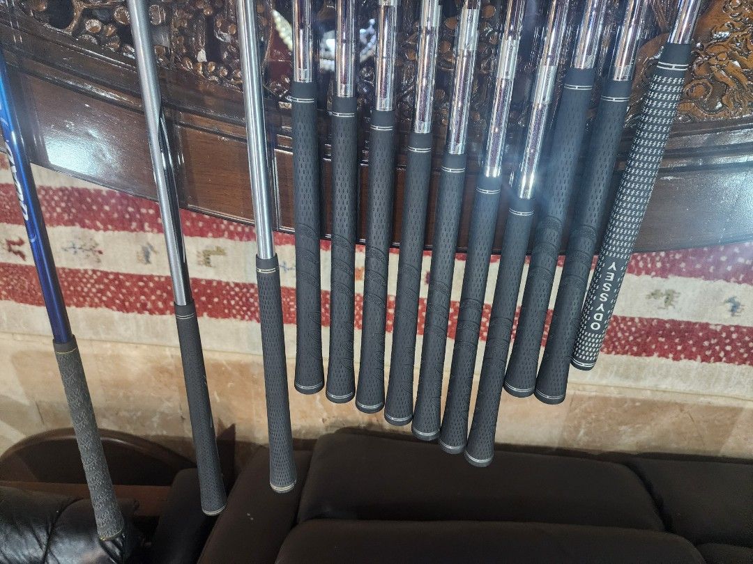 Golf Set (Category: Golf) located in Paranaque City. Submitted by manilagolfmarket (Listing ID 1416805468, Image 3). Description: For Sale Golf Set. *Mizuno Intage R flex steel shaft irons *FW13 3 wood *GPM 5 wood *Mizuno Jpx driver *Odyssey semi mallet putter *Mizuno bag included for only 17.8k pick up Bf Paranaque free shipping within MM..