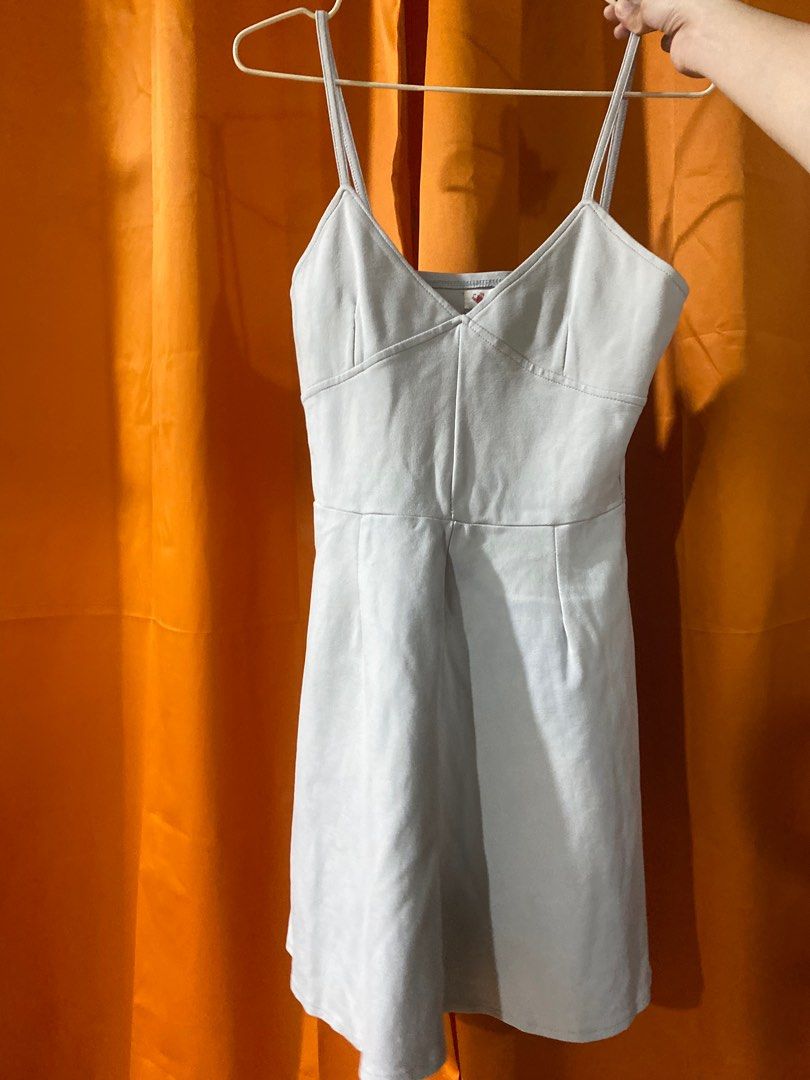 Gray Mini Dress (Makapal tela) (Category: Dresses) located in Muntinlupa City. Submitted by bamelii (Listing ID 1416820049, Image 1). Description: .