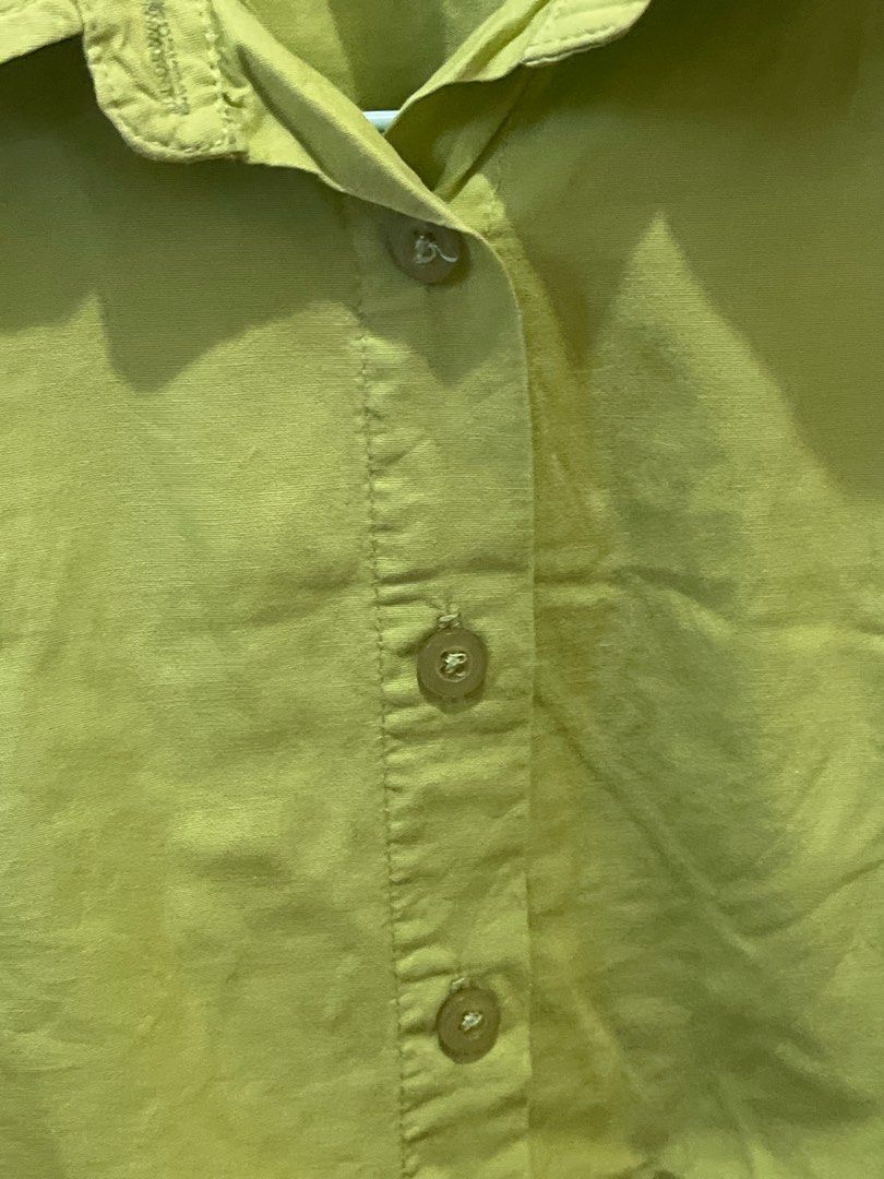 Green Button-Up Shirt (Category: Others Tops) located in Nabua. Submitted by twelvet (Listing ID 1416641811, Image 3). Description: Relaxed Fit Very Comfyy n cute plantsahin nyo nlng hehw.