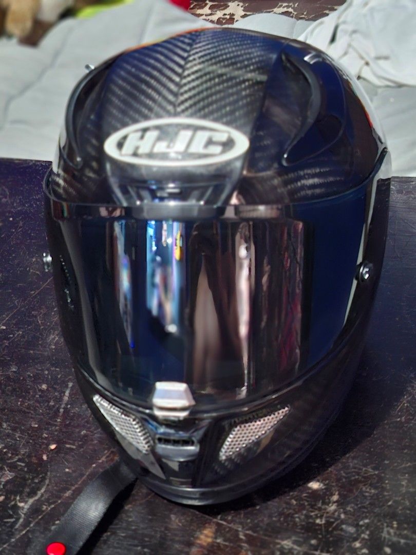 Hjc rpha 11 helmet (Category: Helmets and other Riding Gears) located in Manila. Submitted by adapunmark76703 (Listing ID 1359895761, Image 3). Description: Hjc rpha 11 venom 2 P14k (bnew 29k) Medium (57-58cm) Cardo intercom not include Hjc rpha11 carbon 21k (bnew 32k) Large.