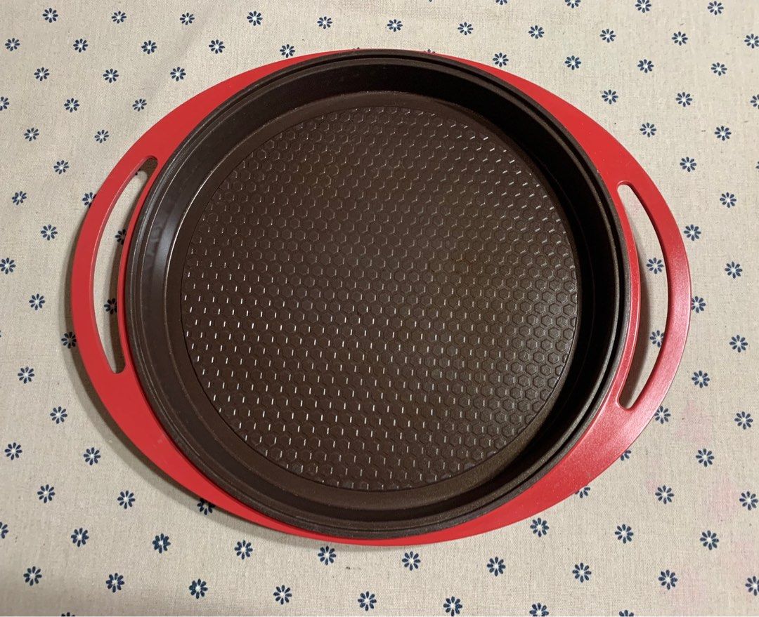 ICC Home Serving Tray (Category: Other Kitchenware & Tableware) located in San Mateo. Submitted by kusinaninanan (Listing ID 1416760136, Image 1). Description: Branded ICC Home Italy Grillpan 30cm Gas & Electric Makapal & mabigat po sya… Makiniz po ang loob minimal sign of usage sa likod….