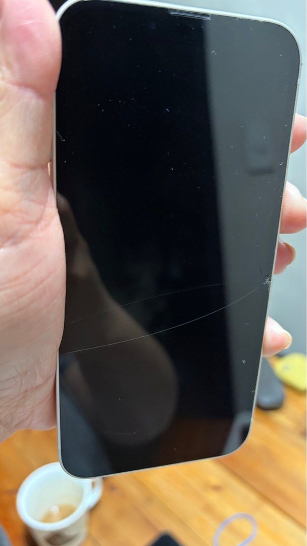 iPhone 13 256G Starlight (Category: iPhone 13 Series) located in Pasig City. Submitted by batchimallari (Listing ID 1416815570, Image 3). Description: Bought from PowerMac RobMag last 2021. No more charger and cord. Just phone and box, plus phone cases. Damage : scratch on LCD but does not affect performance Open line. Slightly negotiable. RFS : upgraded SF : c/o buyer .
