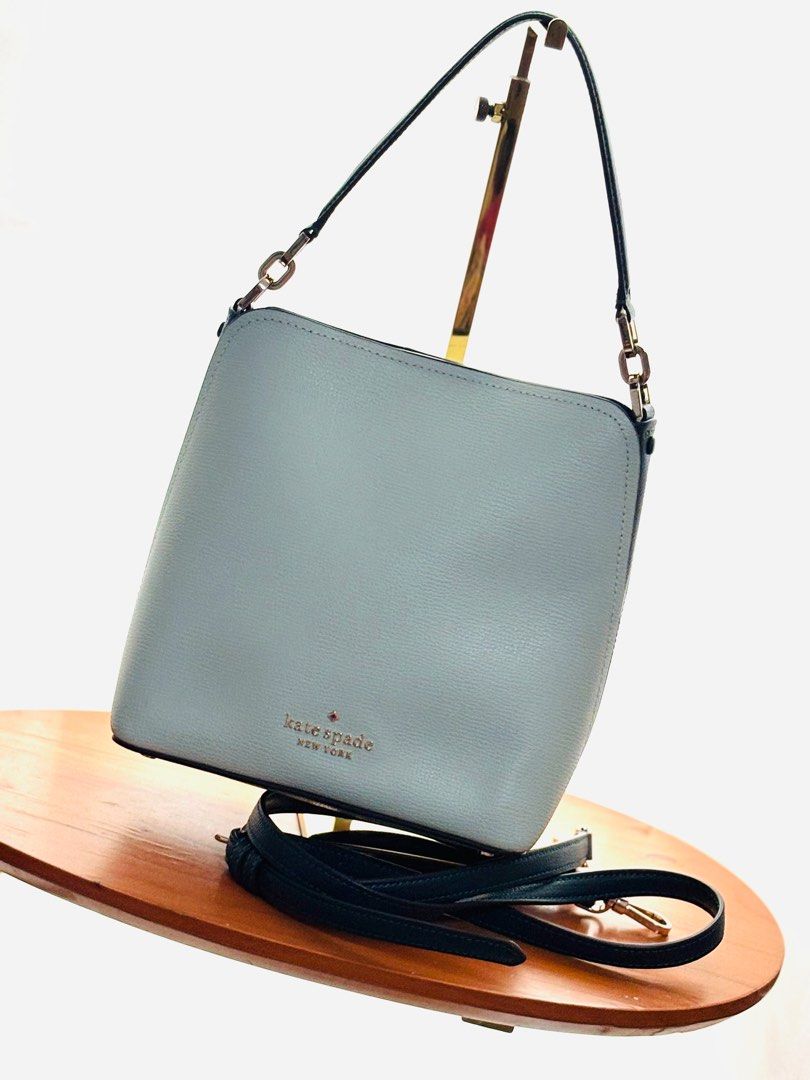 KATE SPADE bucket cross body bag (Category: Cross-body Bags) located in Manila. Submitted by mbgeslanimd (Listing ID 1416703165, Image 1). Description: .