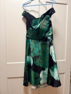 （分類：）位於 。 由 lux.second_clothes 提交（商品編號 1416717393，圖片 1）。簡介： 。