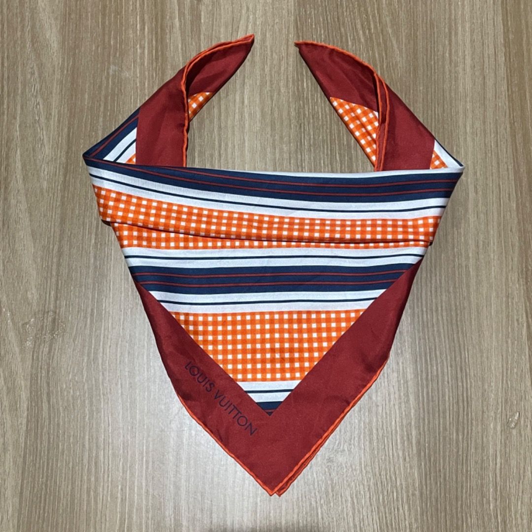 Louis Vuitton Silk Neck Scarf (Category: Luxury Accessories) located in Bacolod City. Submitted by cast.archives (Listing ID 1416651996, Image 1). Description: Louis Vuitton Silk Neck Scarf Handrolled stitch Comes with collar button Condition: Excellent Flaw: Missing main tag.