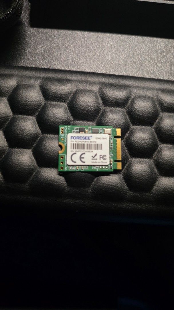 M.2 SSD 64GB from Steamdeck (Category: Computer Parts) located in Marikina City. Submitted by wynlzr3 (Listing ID 1416833242, Image 2). Description: For Sale: M.2 SSD 64gb galing sa steamdeck RFS: di ginagamit, pinalitan lang yung stock ssd ng steam deck Shipping: c/o buyer lalamove within Metro Manila No longer tested after being removed from steamdeck .