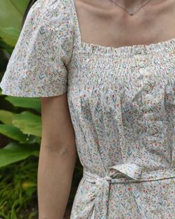 (Category: ) located in . Submitted by declutter_my_clothes (Listing ID 1416656102, Image 1). Description: .