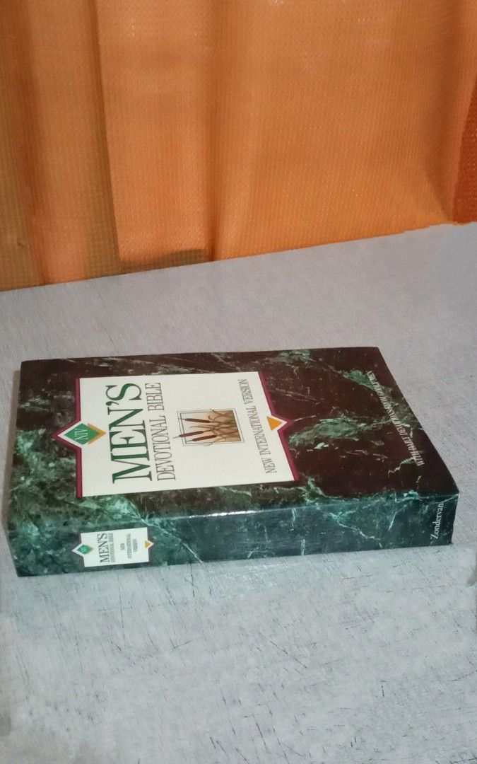 Men's Devotional Bible - New International Version (Category: Religion Books) located in Bulacan. Submitted by everythingunderthesun22 (Listing ID 1416697574, Image 3). Description: - Uses New Intternational Version -Marble green design cover -Features the complete text of the New International Version - Features weakly brief devotional message with nearby scripture message -Contains reflective devotion with scripture readings -With Daily Devotio